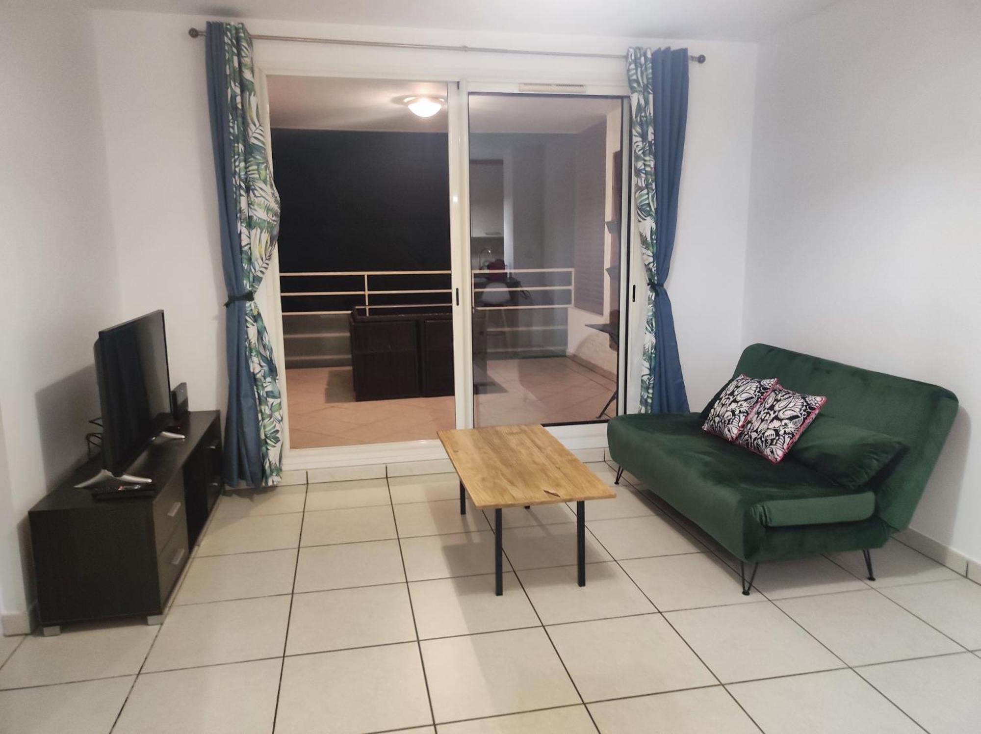 Le Nid Oceanique ! Appart T2 Avec Terrasse, Vue Mer Et Parking Prive En Sous Sol, Proche Du Centre Ville De Saint Gilles Les Bains 외부 사진